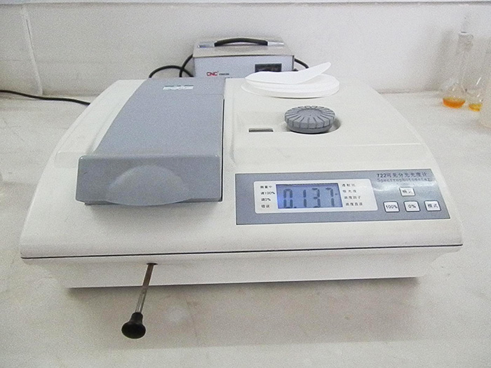 1572943668318733.jpg 722可見(jiàn)分光光度計(jì).jpg